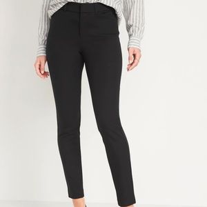 Old Navy High-Rise Pixie Secret Smooth Pockets Black Jack Skinny Pants